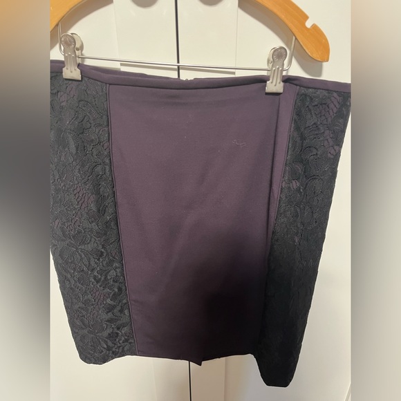NWOT’s RW&Co plum stretch skirt- size 14 - Picture 3 of 4